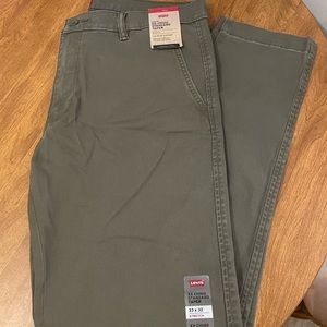 Men’s Levi’s XX Chino 33x32 in Olive color NWT